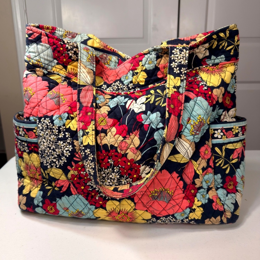 Vera Bradley Happy Snails Quilted Floral Tote Shoulder Bag Zip Top Multicolor